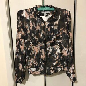 H & M Ladies Lightweight Summer Jacket Size 4